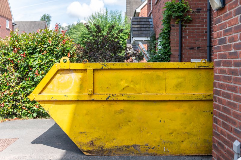 Commercial dumpster rental